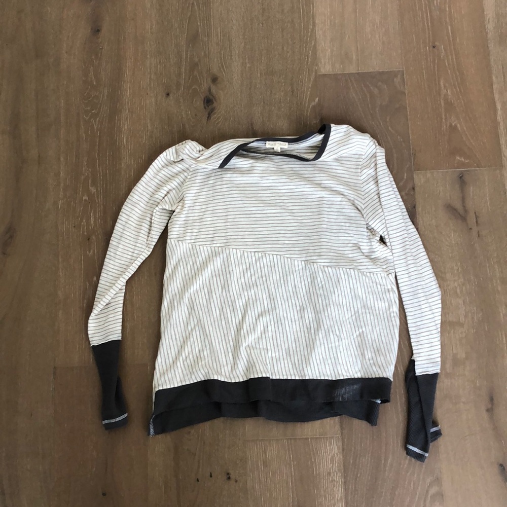 boutique long sleeve top